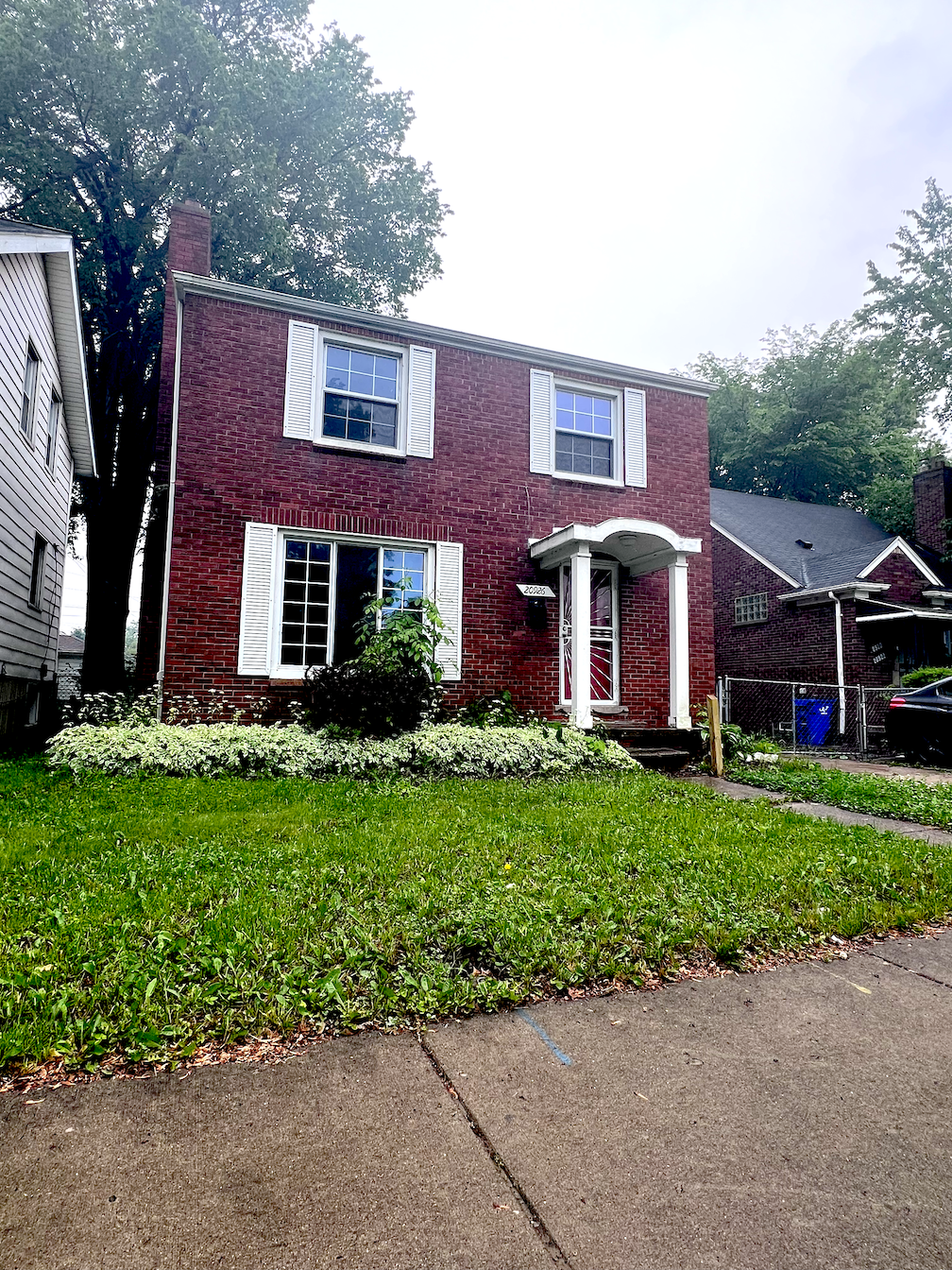 Property main image